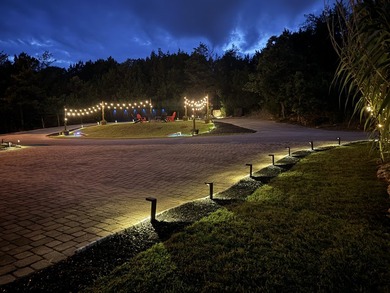Luxury Castle Estate | High-Capacity Vacation Rental - photo 9