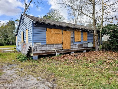 Investment opportunity! Sold AS-IS. Cash only. Seller will make - photo 5
