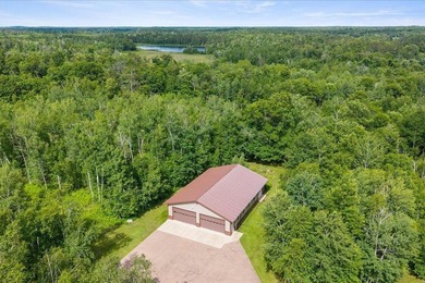 Custom built south facing energy efficient, single level 1,836 - photo 46