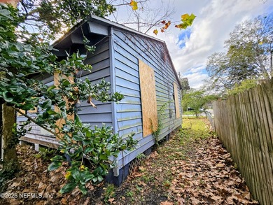 Investment opportunity! Sold AS-IS. Cash only. Seller will make - photo 7