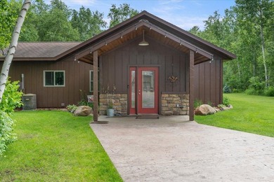 Custom built south facing energy efficient, single level 1,836 - photo 50