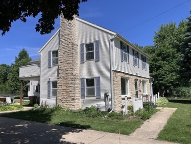 Spacious 4BR/3BA home in Quake Heights with 2,520 sq. ft. in - photo 2