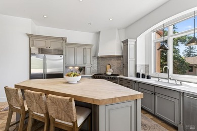 Welcome to an exceptional Napa Valley retreat, ideally situated - photo 7