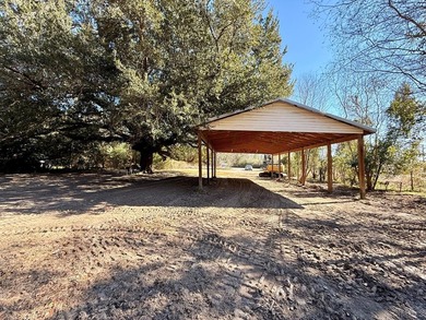 Dead Lake Lot For Sale in Wewahitchka Florida