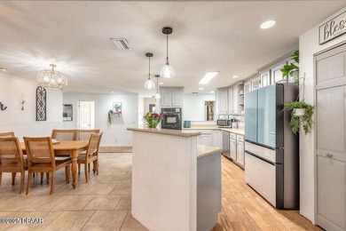 Great home with lots of upgrades. Fantastic neighborhood, NEW - photo 8