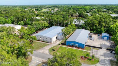 This offering consists of two adjacent warehouse buildings, each - photo 4