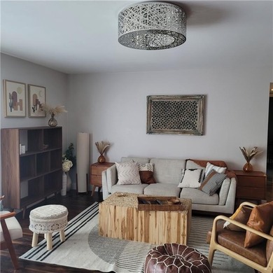 Nice condo priced to sell,below comps. Beautifully remodeled - photo 7