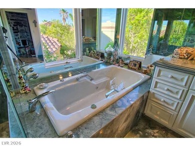 Prime golf course location with beautiful double-fairway views - photo 22