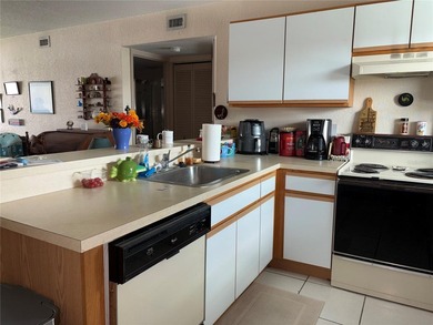 INVESTOR ALERT!! Check out this 2 bedroom, 2 bath END UNIT condo - photo 2