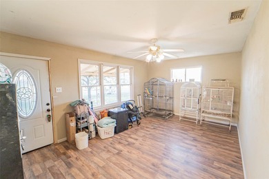Waterfront Lake Home Move-In Ready! Enjoy the rare opportunity - photo 3