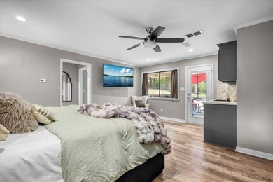 Welcome to a lake view haven where four bedrooms, three baths - photo 25