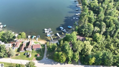 Eight Point Lake Commercial For Sale in Lake Michigan