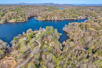 Welcome to your Smith Mountain Lake retreat! Tucked away in a - photo 5