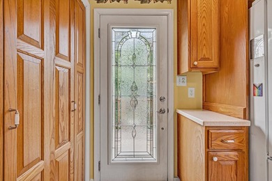 Welcome to your Smith Mountain Lake retreat! Tucked away in a - photo 8