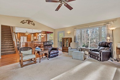 Welcome to your Smith Mountain Lake retreat! Tucked away in a - photo 10