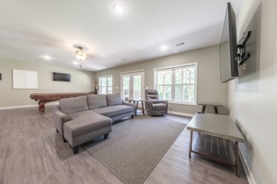 Sleeps 8-12! 2 +/- ACRES, Dock & Garage By Laurel Branch! - photo 19