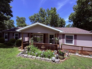 Welcome to 23 Little Fawn Lane in the sought-after 3 Hills - photo 6