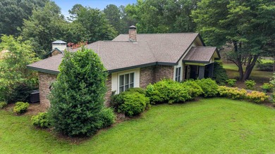 PRICED TO SELL - MAKE AN OFFER!!! Welcome to an entertainer's - photo 1