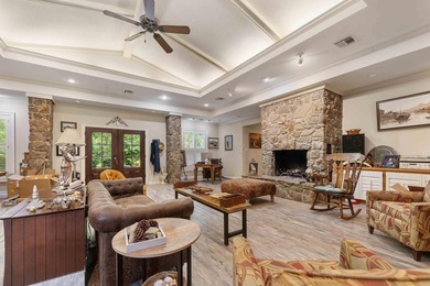 PRICED TO SELL - MAKE AN OFFER!!! Welcome to an entertainer's - photo 6