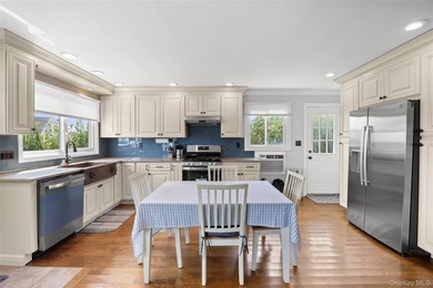 Welcome to this beautiful 3 bedroom home offering comfort, style - photo 5