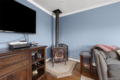 Welcome to this beautiful 3 bedroom home offering comfort, style - photo 8