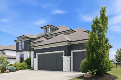 This beautiful Don Julian-built home offers an open - photo 8