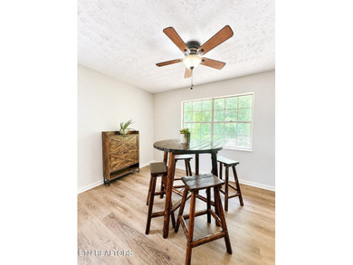 Price Reduction on this Cozy home Near the Lake WITH large - photo 11