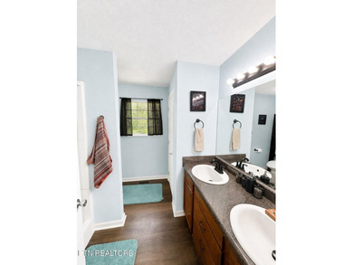 Price Reduction on this Cozy home Near the Lake WITH large - photo 13