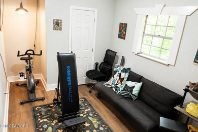 Price Reduction on this Cozy home Near the Lake WITH large - photo 14