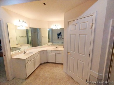 Impeccable 3-bedroom, 3-bath furnished lakefront condo with - photo 15