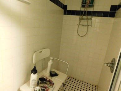 Investors take notice! This 3 bedroom 2 bathroom home nestled in - photo 17