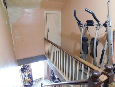 Investors take notice! This 3 bedroom 2 bathroom home nestled in - photo 18