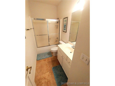 Impeccable 3-bedroom, 3-bath furnished lakefront condo with - photo 21