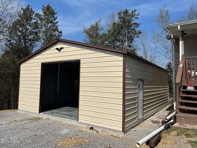 Price Reduction on this Cozy home Near the Lake WITH large - photo 24