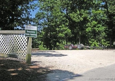 Impeccable 3-bedroom, 3-bath furnished lakefront condo with - photo 39