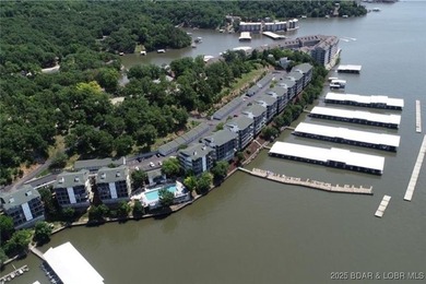 Impeccable 3-bedroom, 3-bath furnished lakefront condo with - photo 43