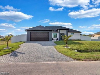 Beautifull, and well-maintained home, 4 bedrooms, 2 bathrooms - photo 1
