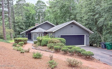 Welcome to 7 Inverness Place, a fully remodeled golf-front home - photo 2