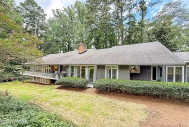 Welcome to 7 Inverness Place, a fully remodeled golf-front home - photo 3