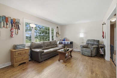 Country living with the convenience of the city just minutes - photo 2