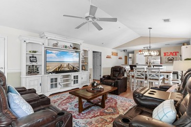 This top-floor 3-bedroom condo has the kind of charm and warmth - photo 12