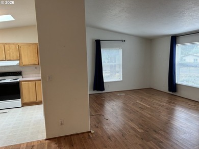 1400 SQ FT Manufactured home. 3 bedrooms, 2 bath, with vaulted - photo 13