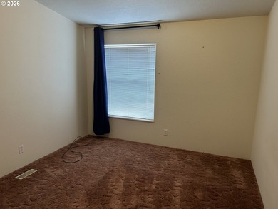1400 SQ FT Manufactured home. 3 bedrooms, 2 bath, with vaulted - photo 22