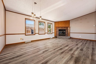 Beautifully updated home ready for you to move right in! As you - photo 3