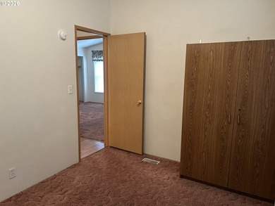 1400 SQ FT Manufactured home. 3 bedrooms, 2 bath, with vaulted - photo 24