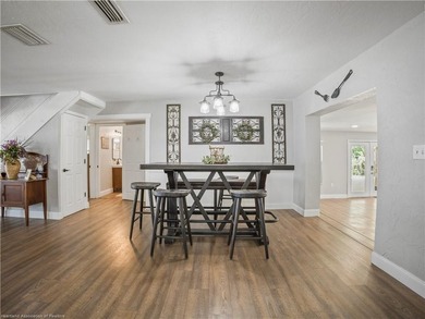 Luxury Lake June Lakefront Home, Newly Remodeled, 4 Bedrooms, 3 - photo 5