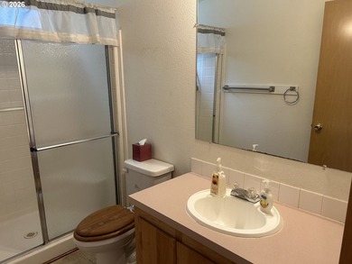 1400 SQ FT Manufactured home. 3 bedrooms, 2 bath, with vaulted - photo 25