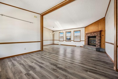 Beautifully updated home ready for you to move right in! As you - photo 8
