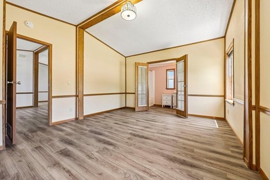 Beautifully updated home ready for you to move right in! As you - photo 10