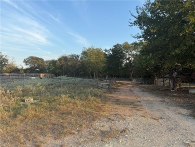 (private lake, pond, creek) Acreage Active Under Con in Waco Texas